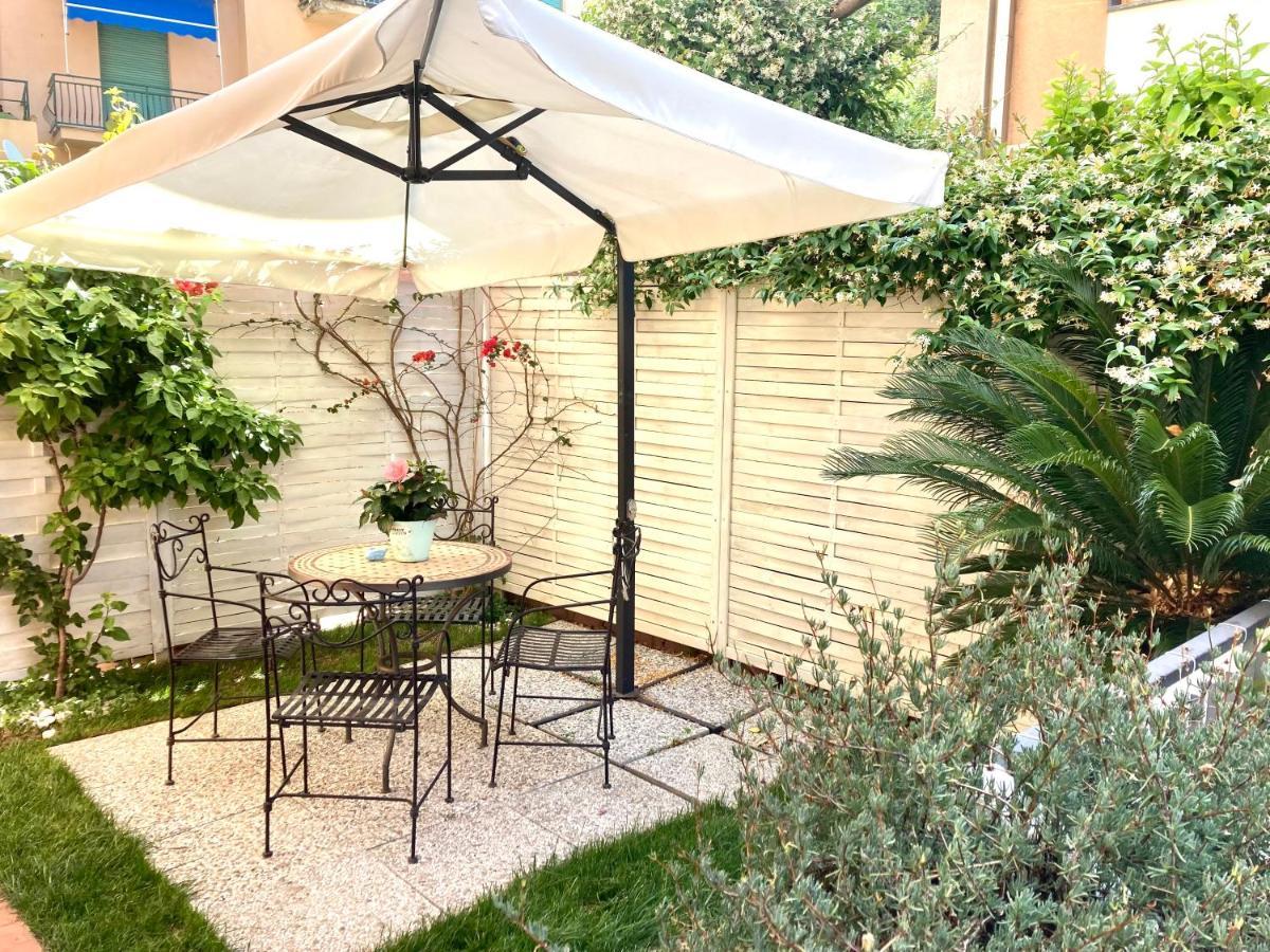 B&B Le Bouganville Lavagna Eksteriør billede